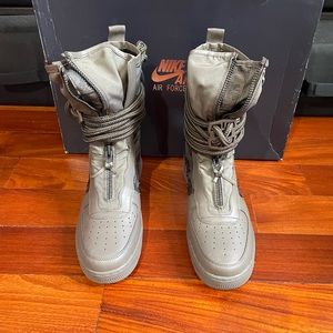 FOTB NIKE SF Air Force 1 Hi Top